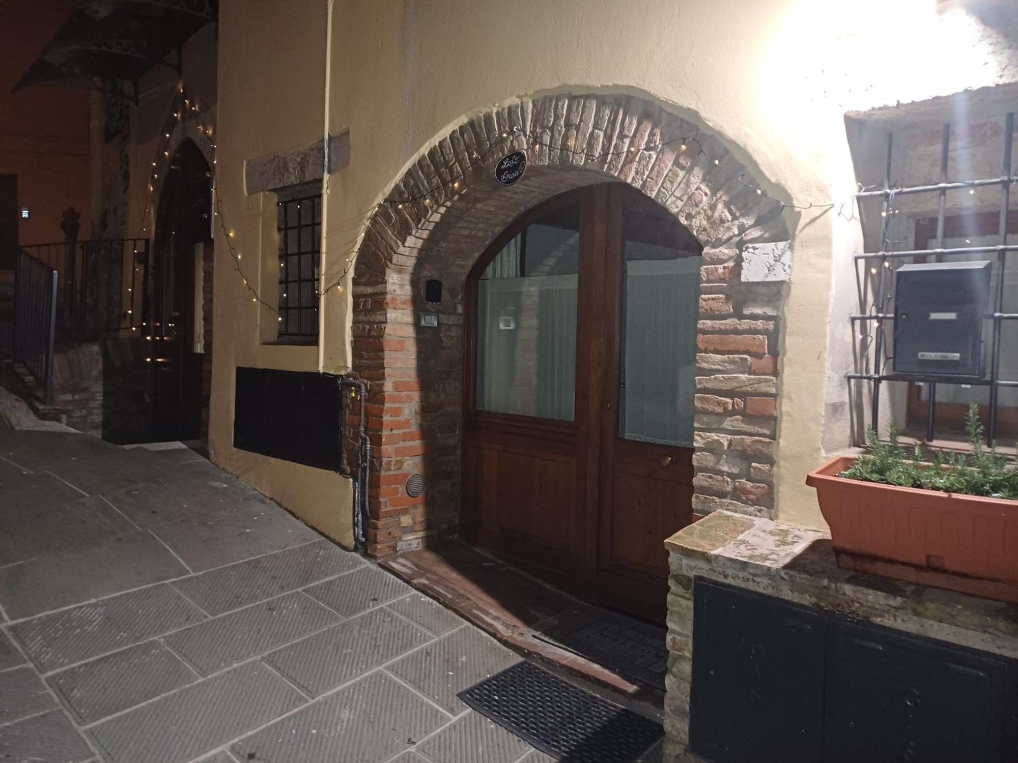Appartement Loft Gioia à Pérouse Extérieur photo